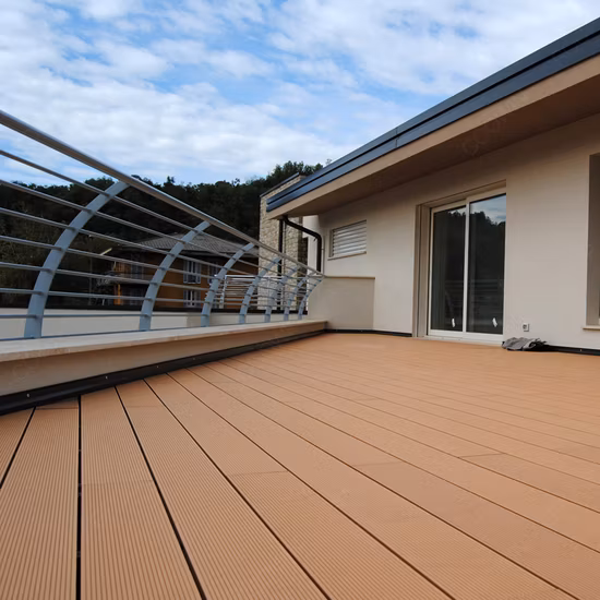 Outdoor Garden Lame Composite Decking Art Board WPC Materialpreis